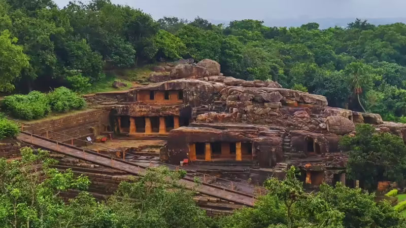 Odisha-Heritage-Tour-Packages-A-Journey-Through-Timeless-Culture-and-Architecture